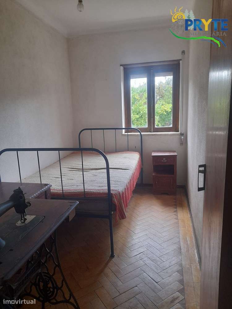 Moradia de tipologia T2 situada a 5 minutos da Vila da Sertã-16