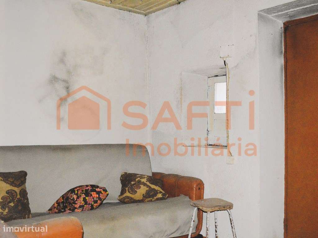 Moradia Térrea T3 , em Lapa do Lobo-6