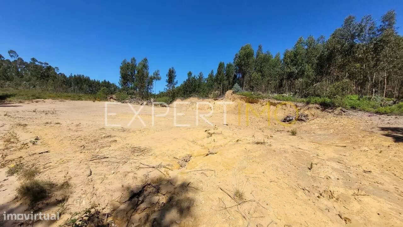 Terreno Urbano com projeto aprovado para armazém - Ourém - Grande imagem: 4/6