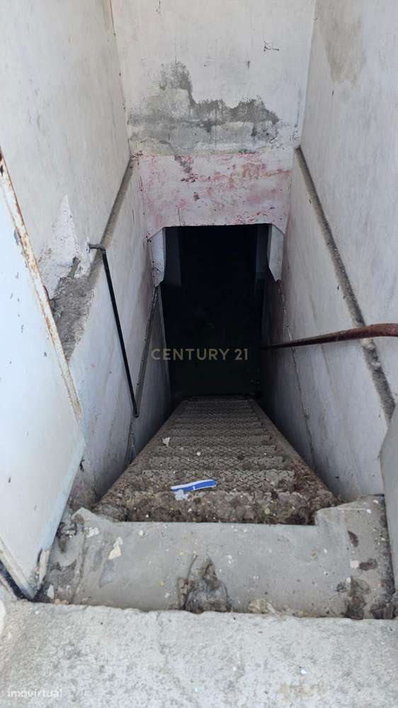 Prédio para Reabilitação no Centro Histórico de Palmela-23