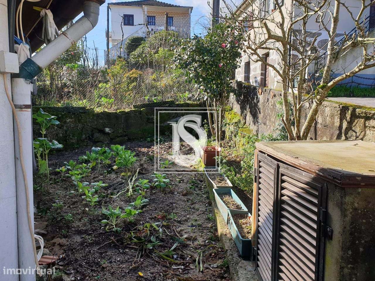 Moradia Isolada T3 em Mosteiro-22