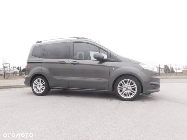 Ford Tourneo Courier 1.5 TDCi Trend - 14