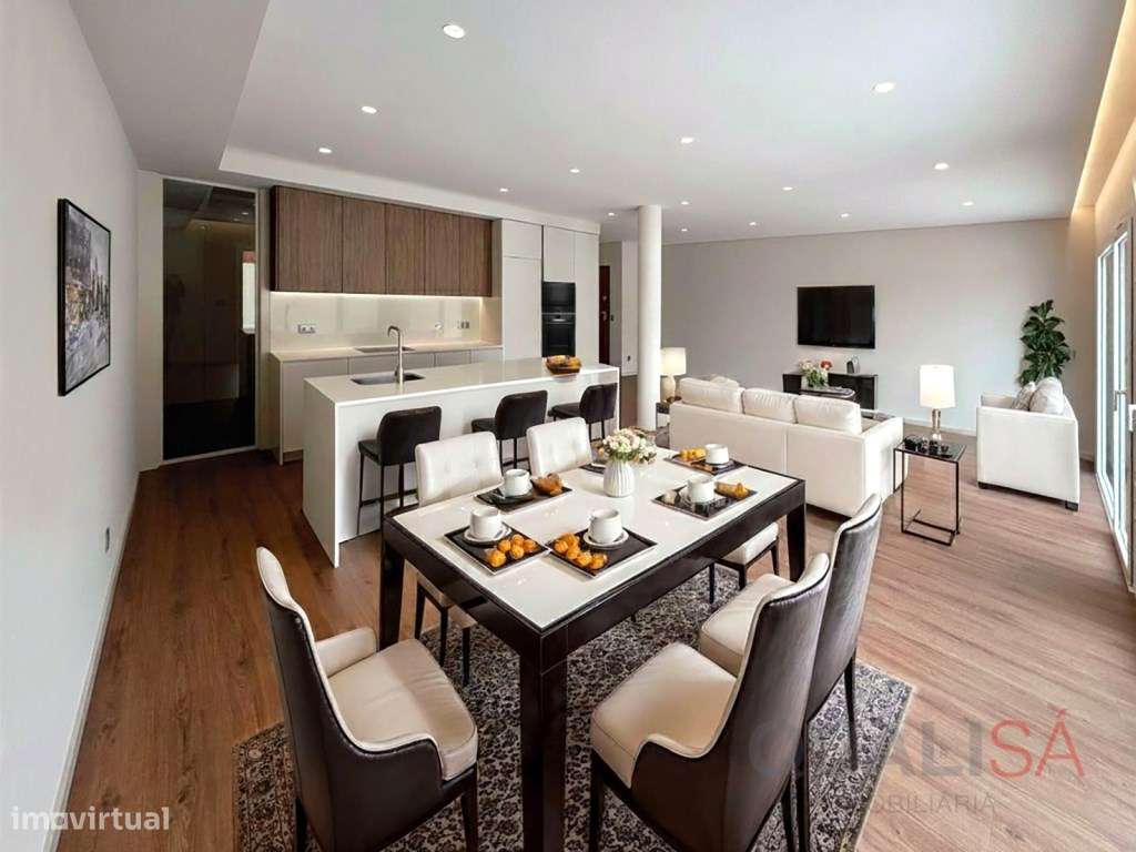 Apartamento T4 novo com logradouro e garagem em S. Vicente no centr...-4