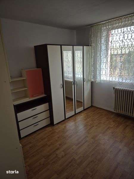 Vand apartament cu doua camere - Imagine principală: 5/6