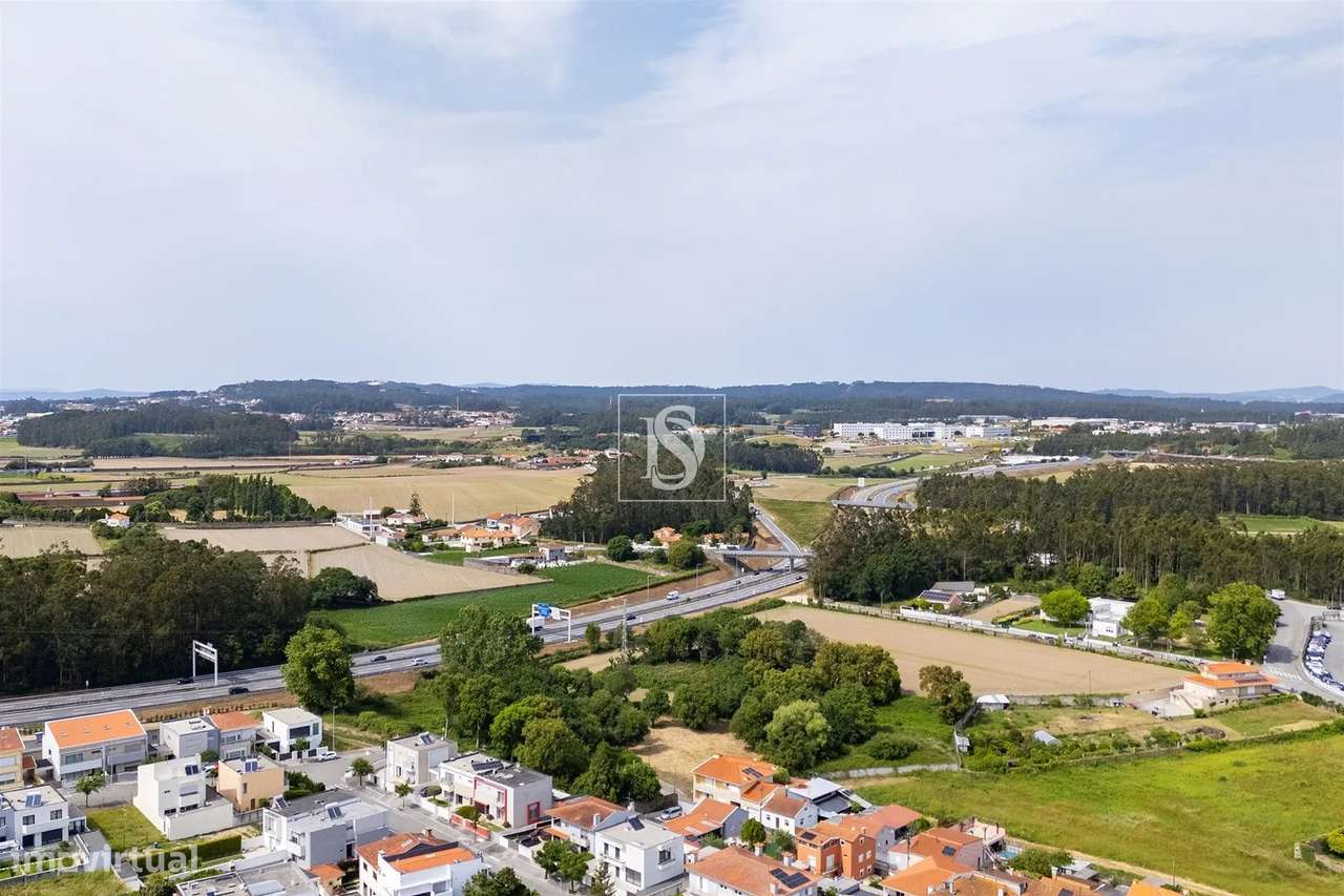 Terreno, 1 900 m², Touguinha e Touguinhó-7