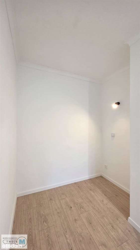 Urocza Kawalerka w niedalekiej odgłość do Centrum-5