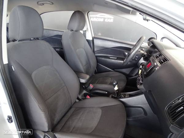 Kia Rio 1.2 CVVT LX - 12