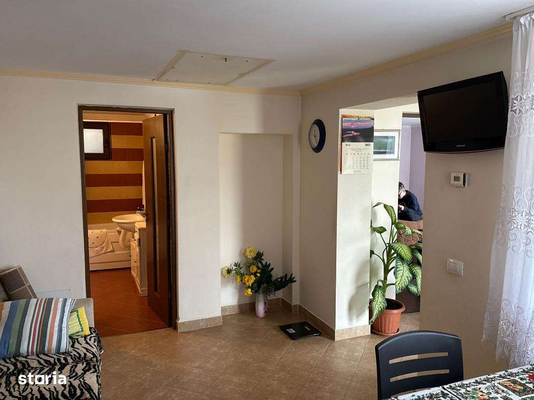 2 case noi S.U.133 mp , Dealuri Oradea, 550 mp teren - Imagine principală: 5/17