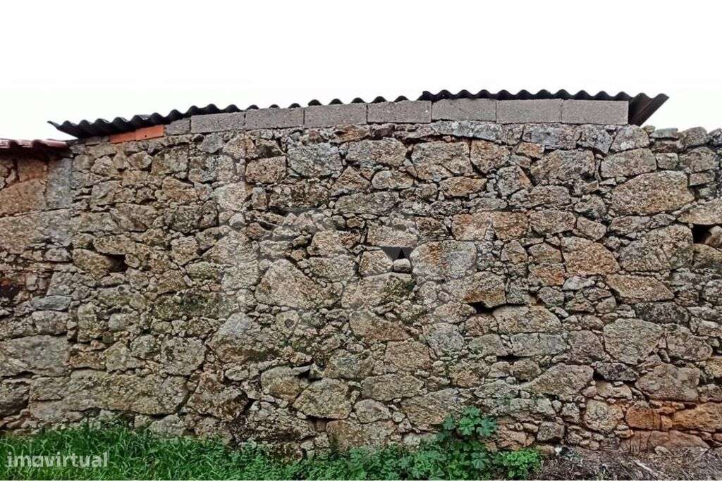 Terreno com Casa Rural e Poço em Aranhas, Penamacor - Grande imagem: 5/8