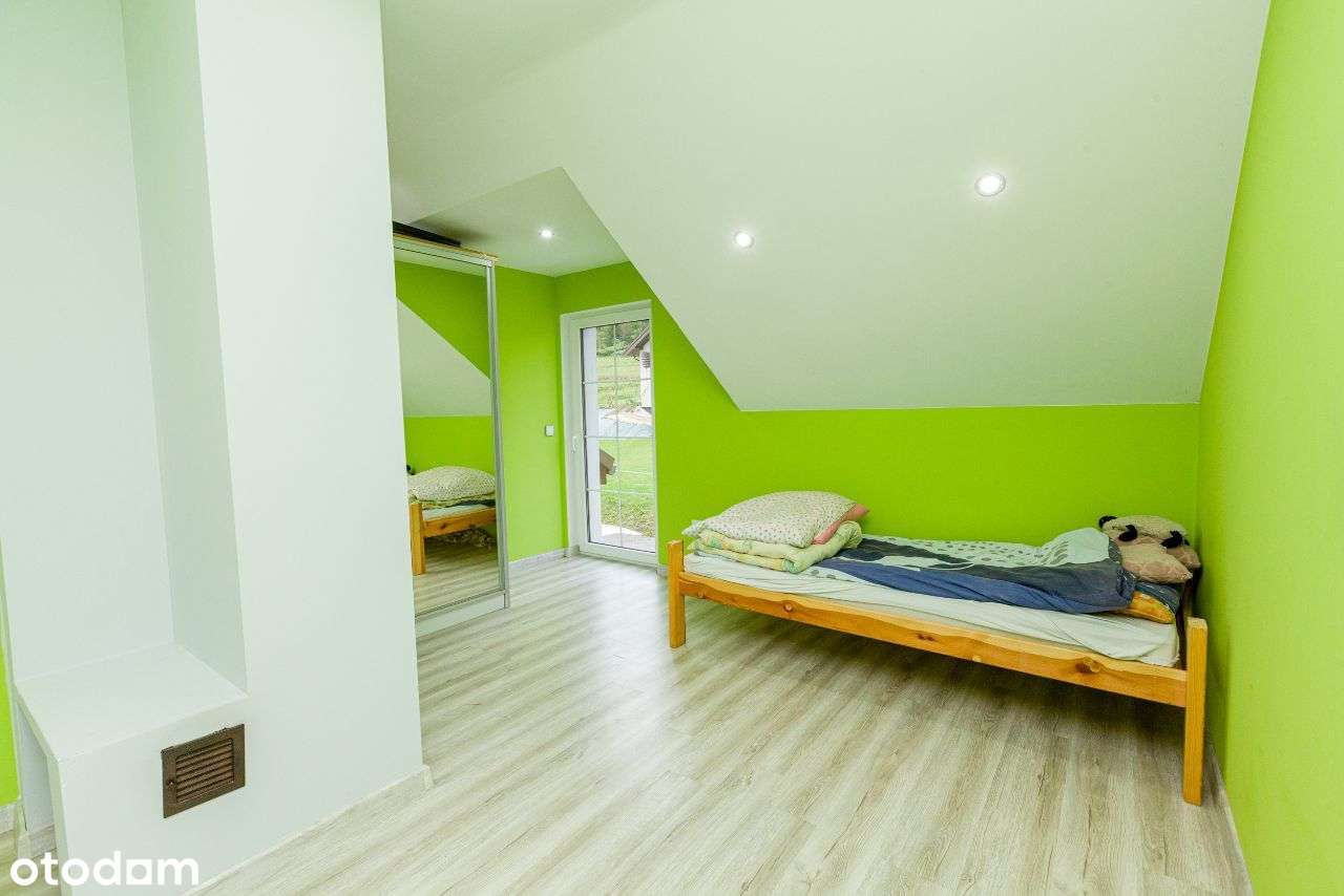 Kilkuletni dom pod lasem (Pod Łyską)-12