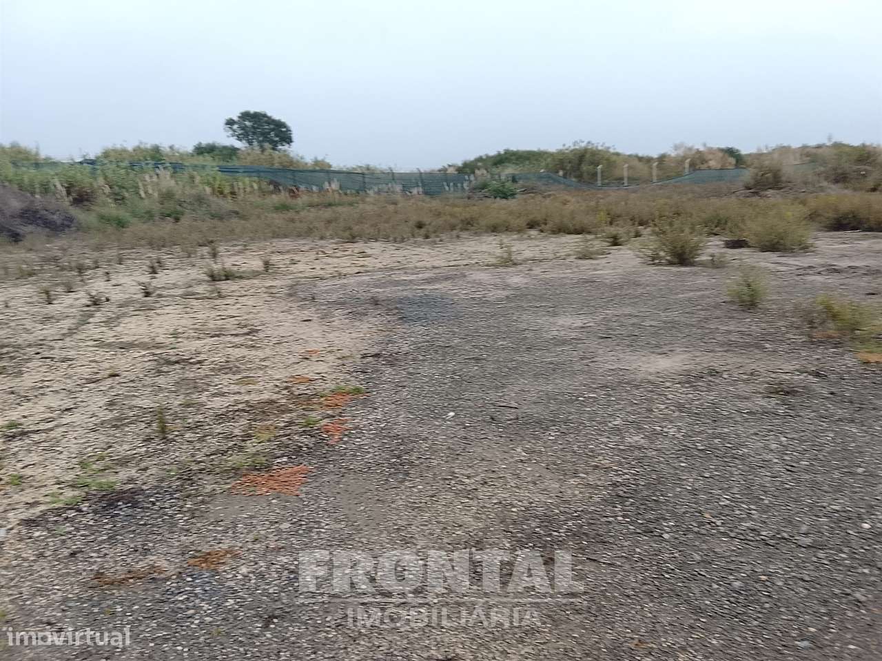 Terreno Industrial Plano – 7.200 m² | Perto do porto de Leixões | Zona-26