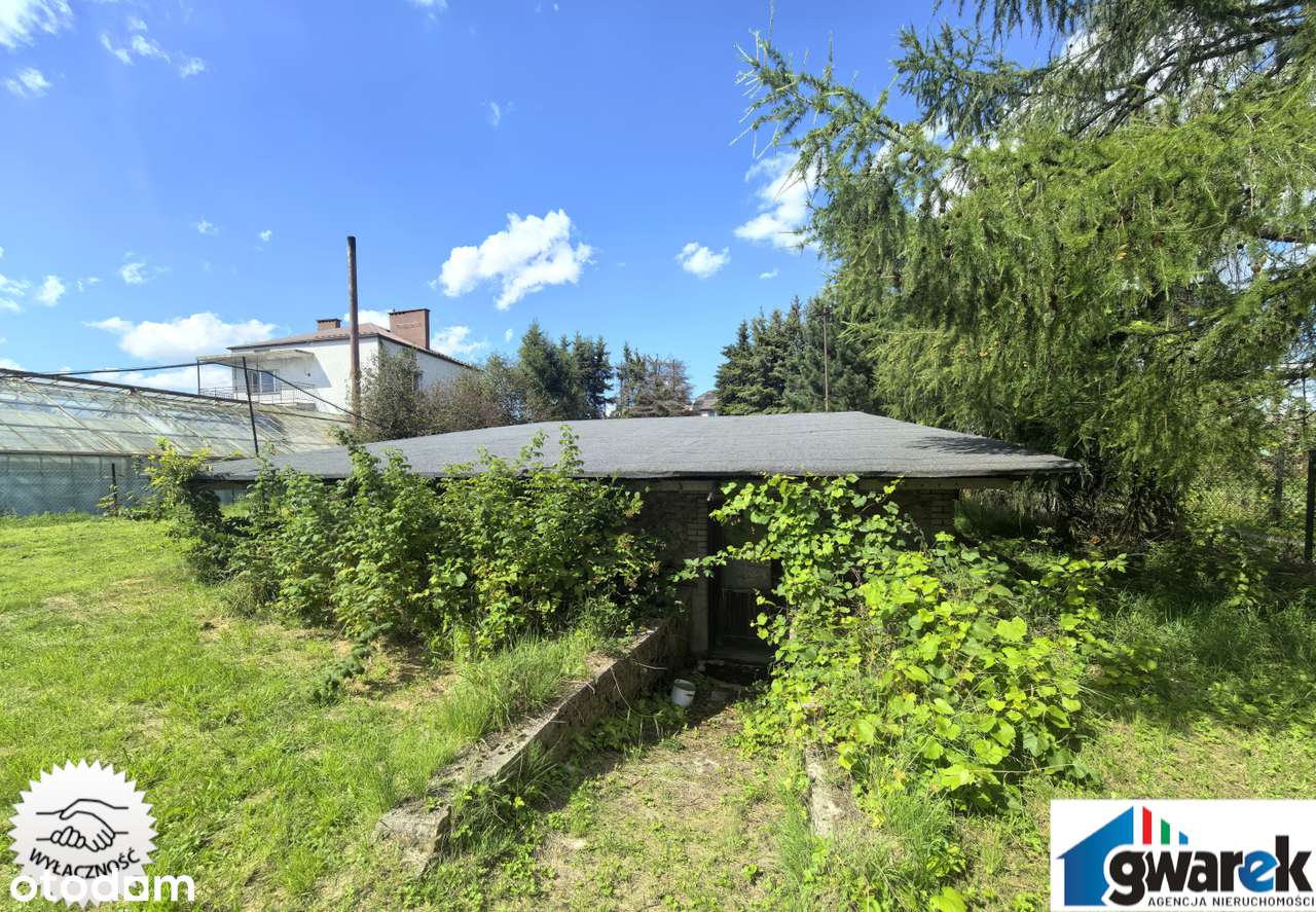 Uzbrojona Działka Budowlana z  garażem i domkiem letniskowym Trzyciąż-4