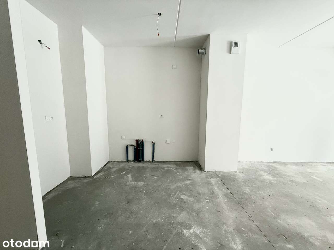 Parterowe mieszkanie 2pokojowe z ogródkiem i miejscem w hali garażowej-10