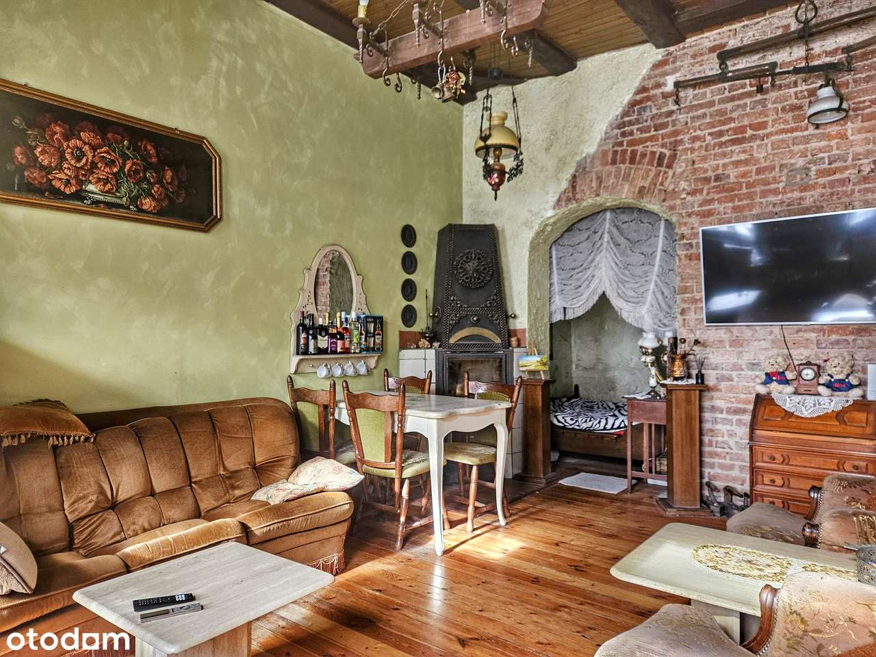 Duża i wyjątkowa kawalerka w ścisłym centrum-13