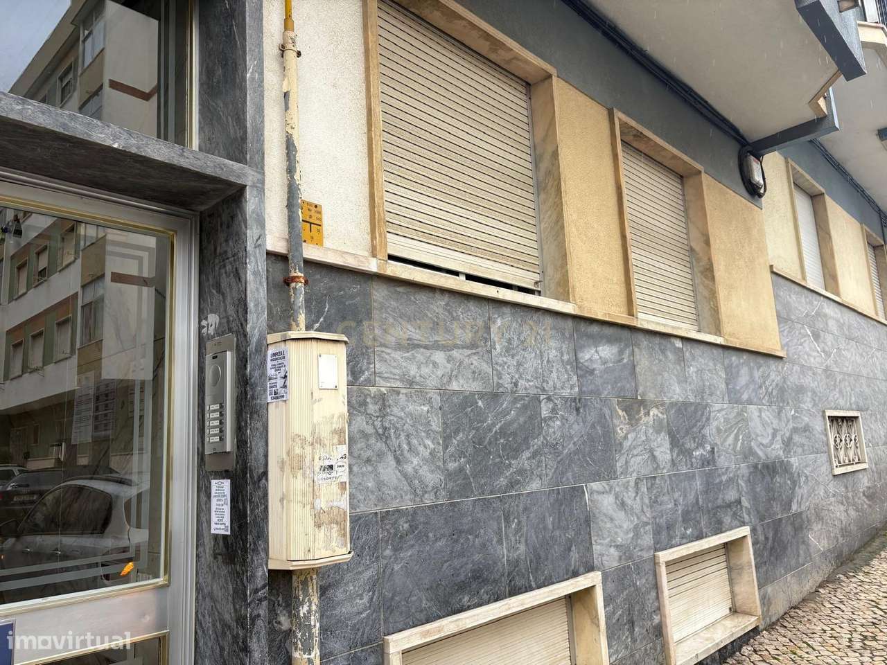 Apartamento T1 + 1 INVESTIMENTO-6