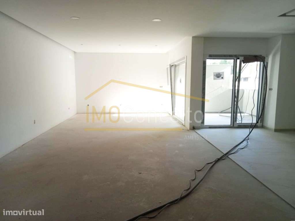 Apartamento T3 |Condomínio Privado| Piscina| Garagem| Entroncamento - Grande imagem: 4/43