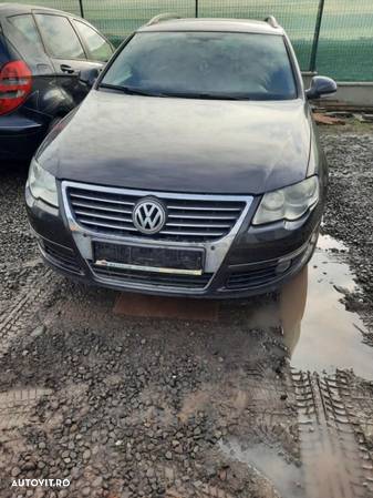 Dezmembrez VW Passat B6 - 1