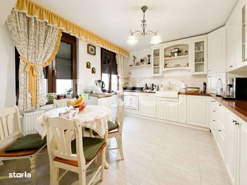 Casa individuala in stil rustic curte 450 mp in zona Belvedere - Imagine principală: 4/19