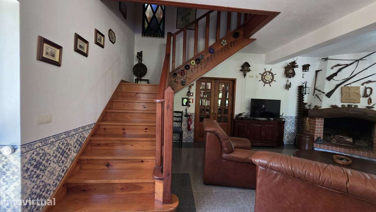 Excelente Oportunidade de Investimento como Moradia e Alojamento Turí-13