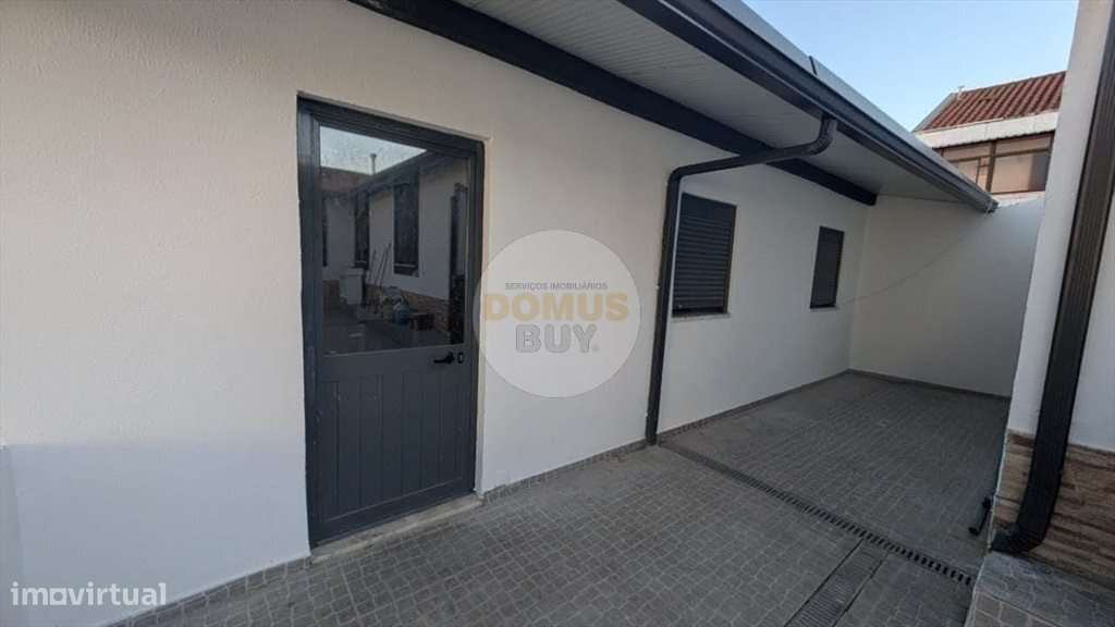 Moradia Térrea T2 + Anexo e Quintal - Baixa da Banheira-13