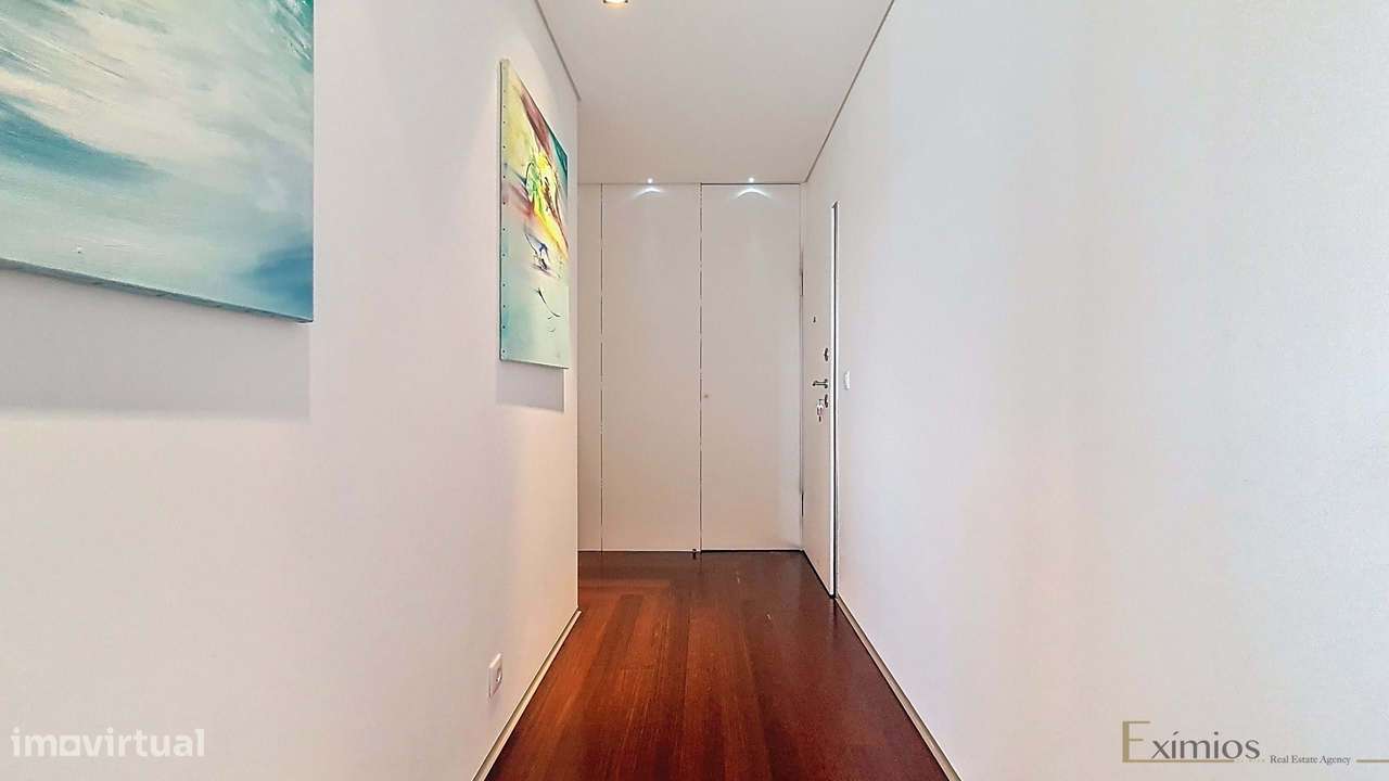 Apartamento T2 com garagem, em Árvore-17