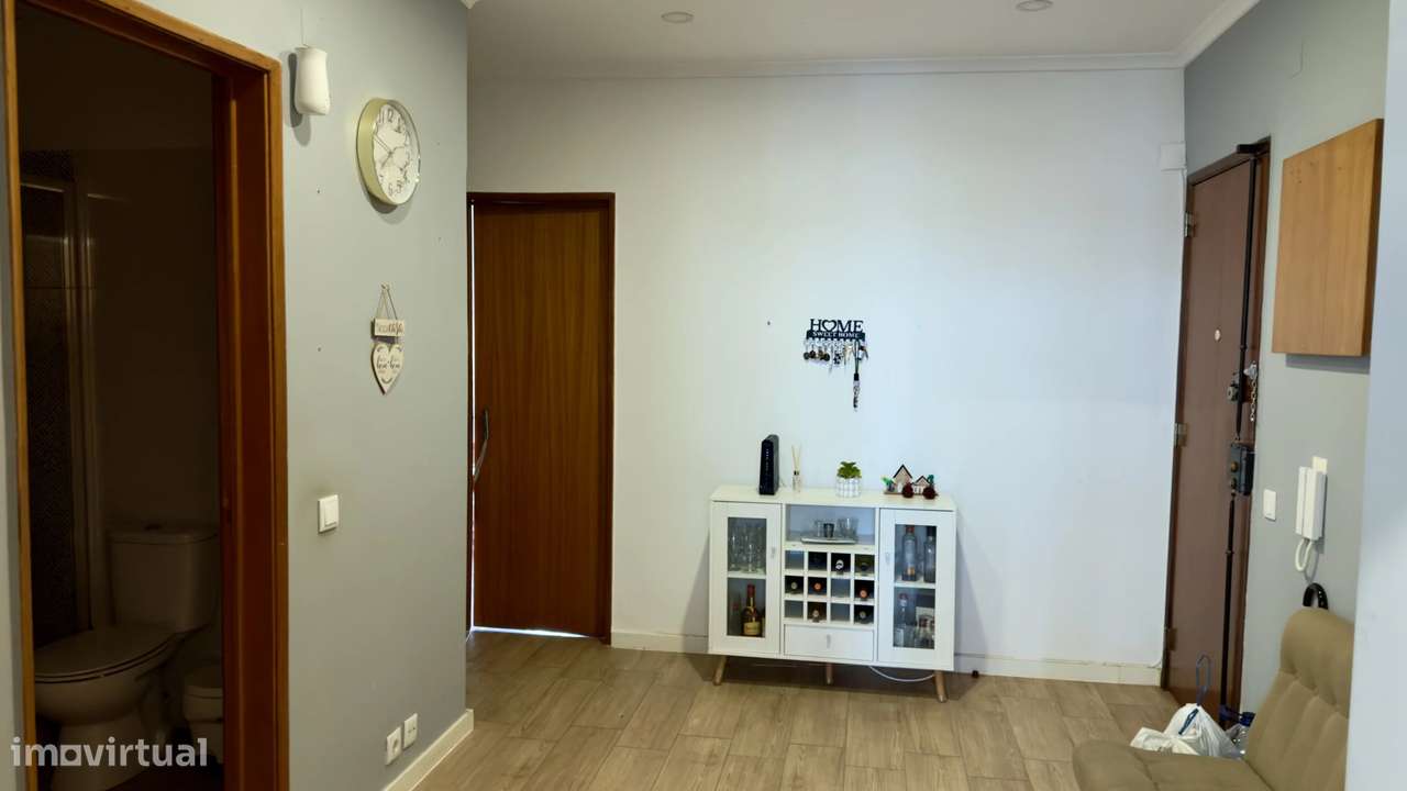 Apartamento T2 em Cruz de Pau - Grande imagem: 5/7
