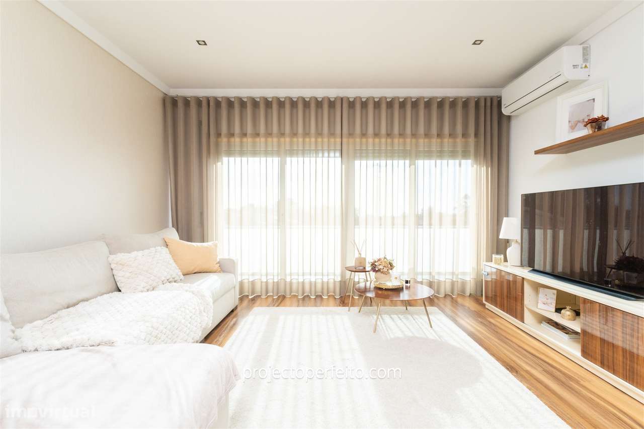 Apartamento T3, sito no último andar com 140m2 - Grande imagem: 4/19