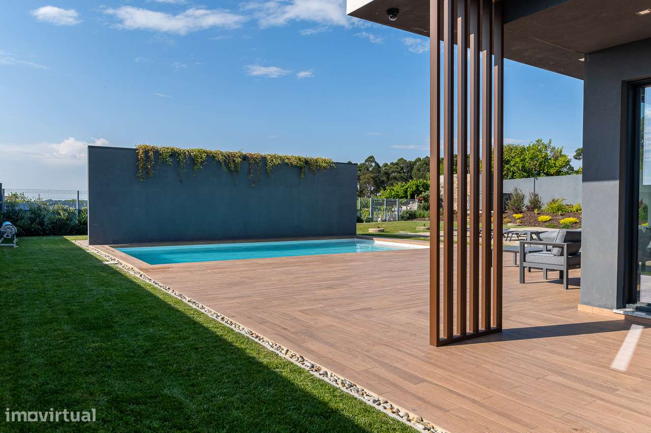 Propriedade Exclusiva e Única com piscina em Canidelo - Grande imagem: 5/35