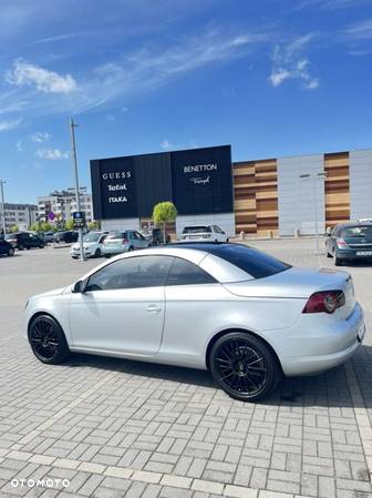 Volkswagen Eos 2.0 TDI DPF Exclusive - 9