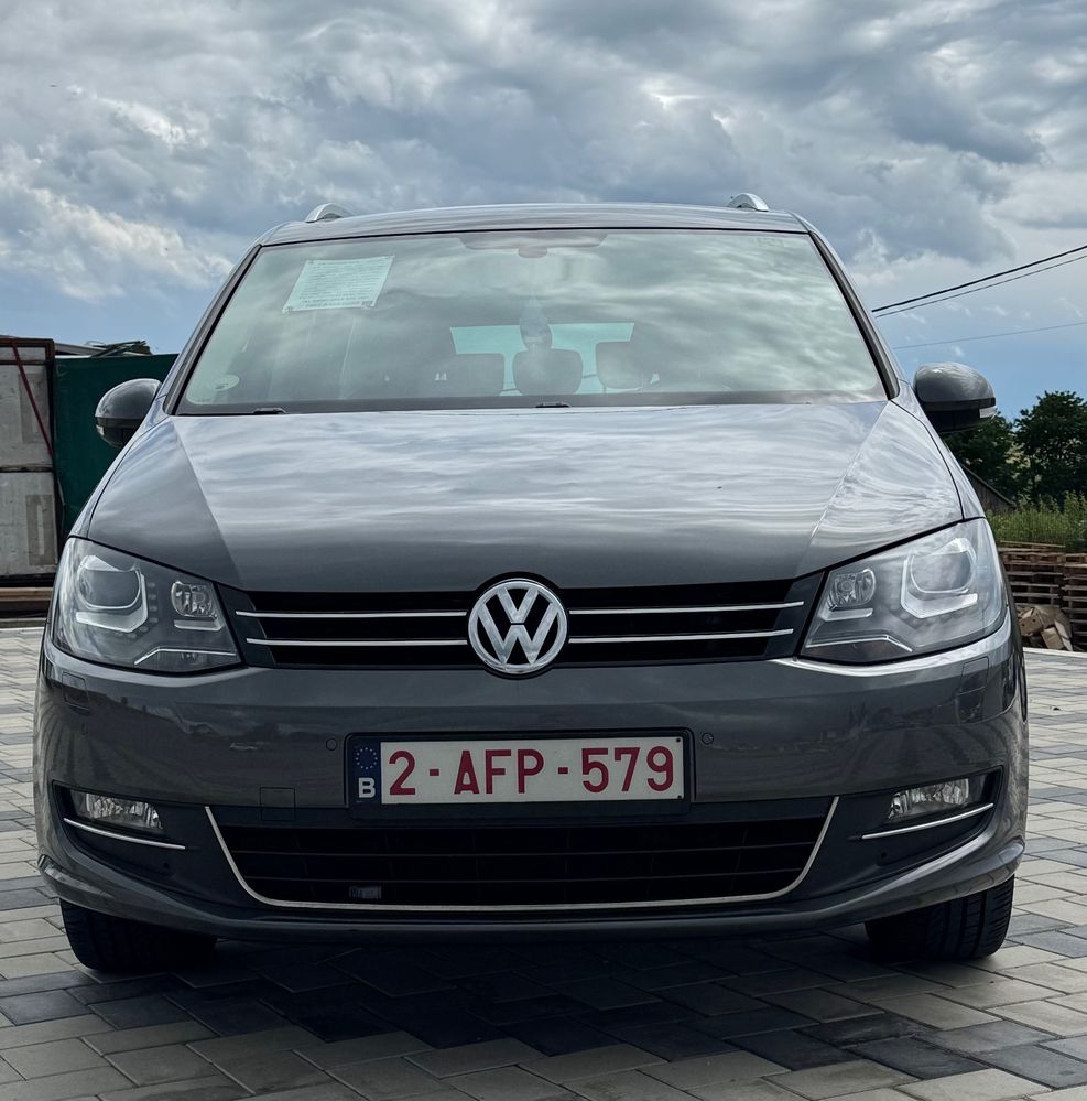 Volkswagen Sharan II [2010 - Prezent] 2.0 TDI DSG BlueMotion Technology Highline 2012