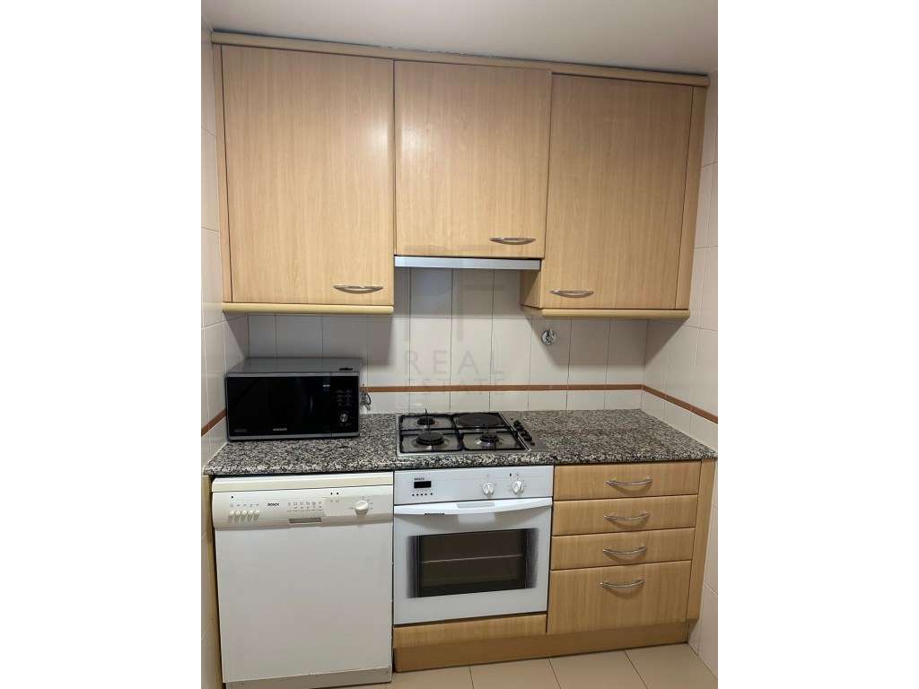 T1 com Estacionamento - Av. Fontes Pereira Melo - Lisboa - Grande imagem: 2/38