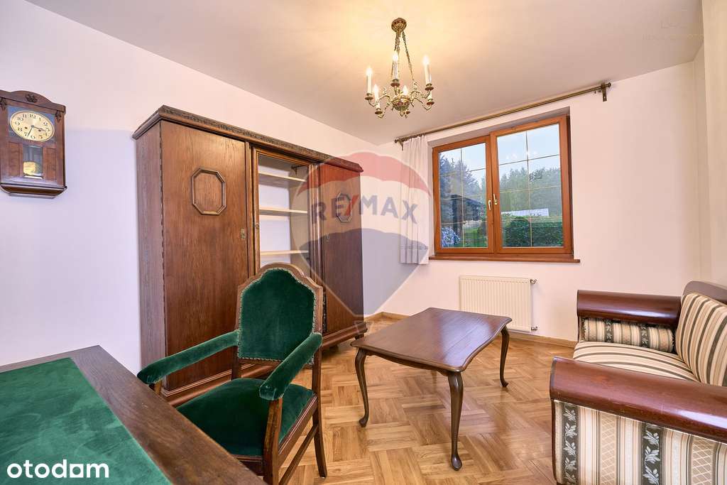 Klimatyczny dworek z basenem i kortem tenisowym-10