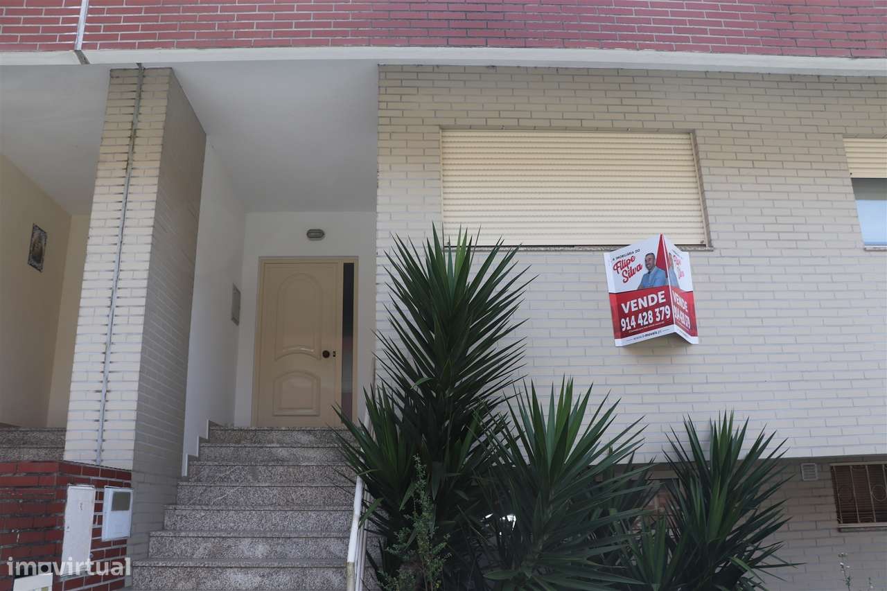 Moradia Geminada T3 Venda em Caldas de Vizela (São Miguel e São João), - Grande imagem: 4/34