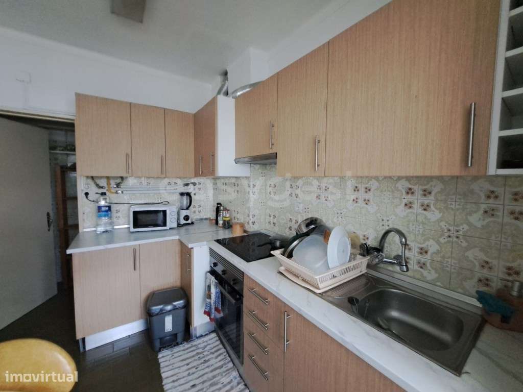 Apartamento T4 com Elevador e Lugar Garagem em zona privilegiada da... - Grande imagem: 5/25