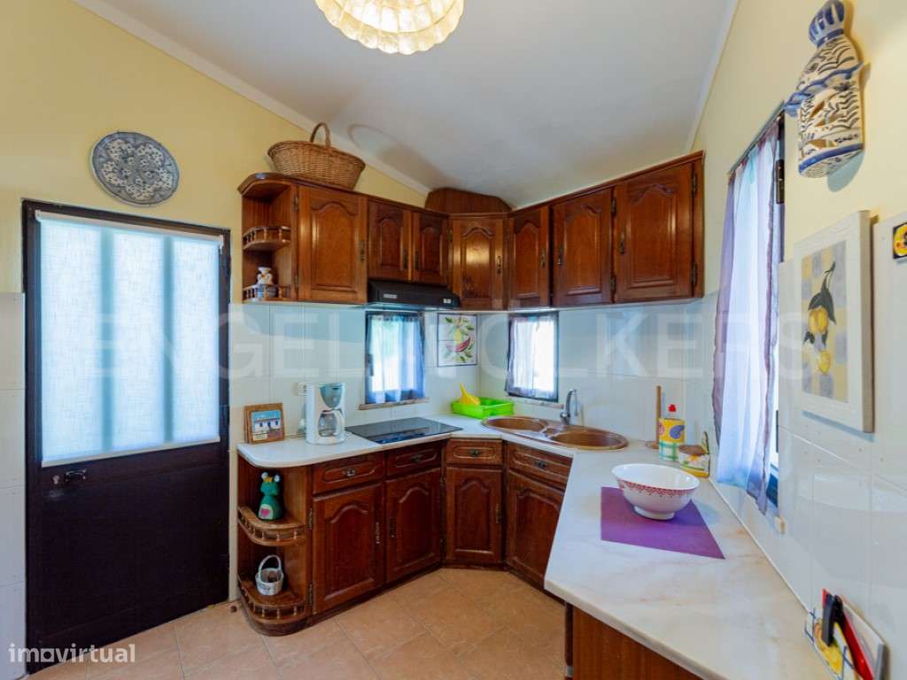 Moradia T3 com Piscina e Jardim em Tavira-12