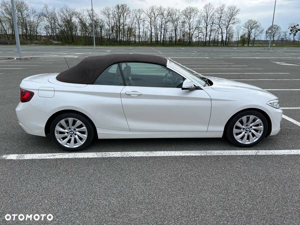 BMW Seria 2 220i Advantage - 12