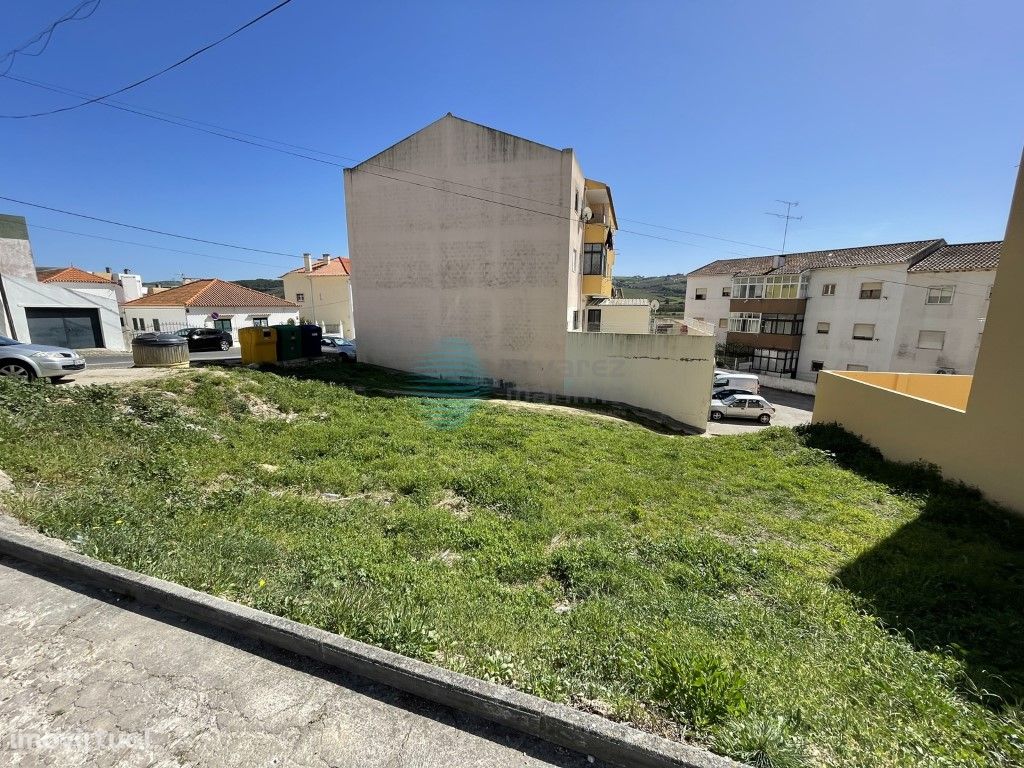 Lote de terreno para construção na Paúl