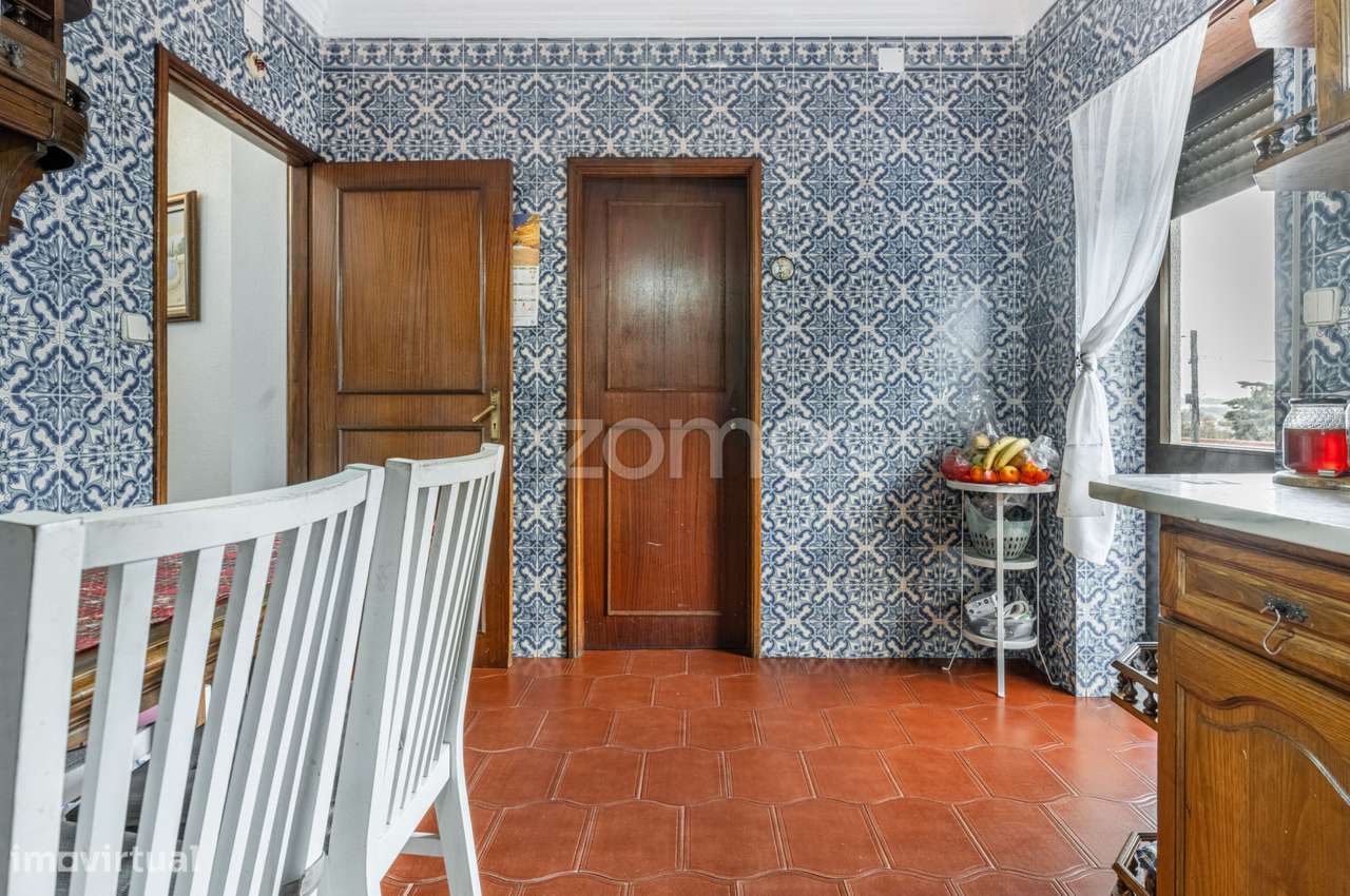 Moradia T4 com Suíte em Nogueira-5