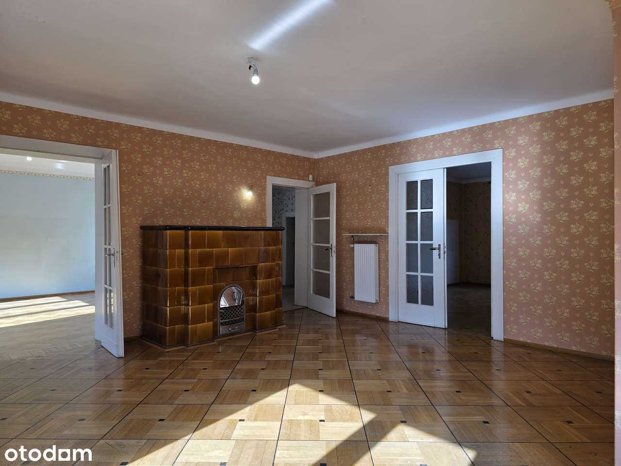 Przestronna przestrzeń na biuro / gabinet / studio / kwaterę - Pełny obrazek: 3/8