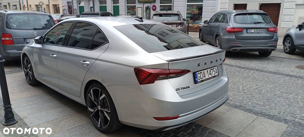 Skoda Octavia 2.0 TSI 4x4 Sportline DSG - 4