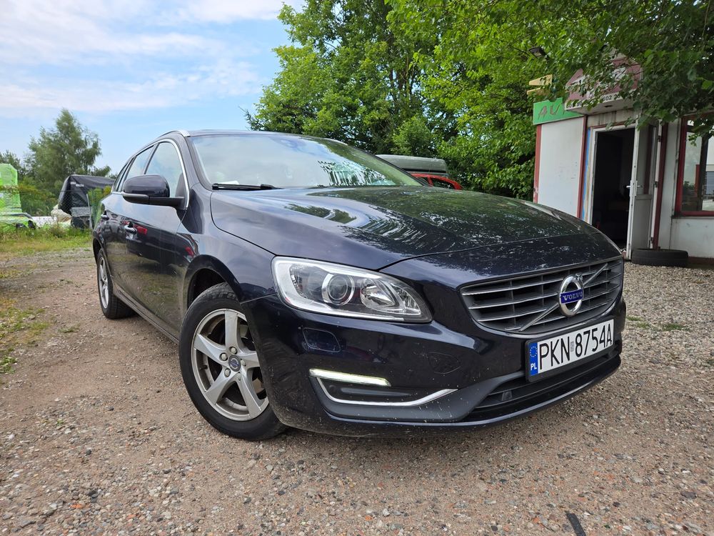 Volvo V60 I (2011-2018) D2 Momentum 2016