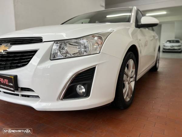 Chevrolet Cruze SW 1.7 VCDi LTZ - 3