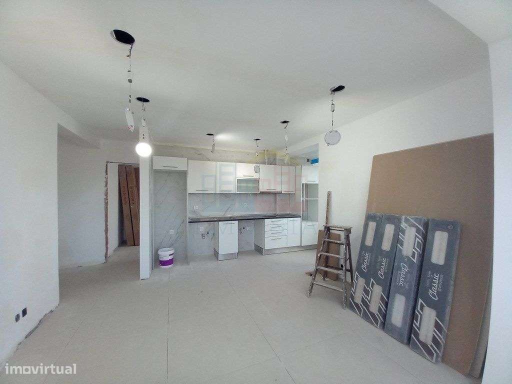 Apartamento T4 no Laranjeiro-10