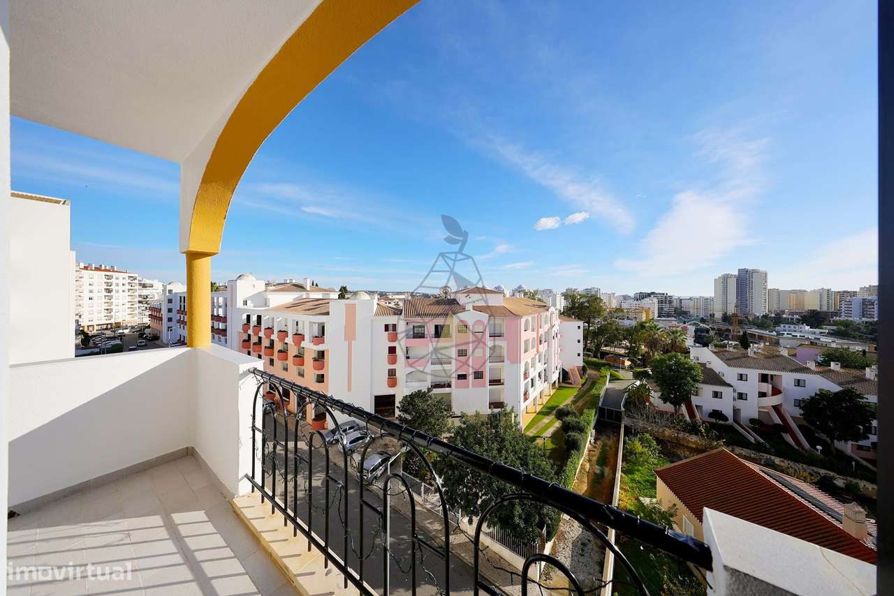 Apartamento T2 virado a Sul , com Garagem na Vila Rosa - Portimão-23