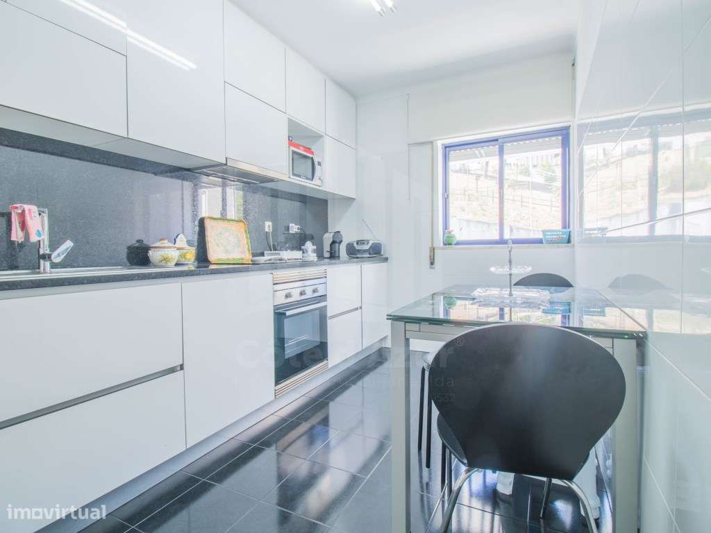 Apartamento T3 com garagem box, Sesimbra-25