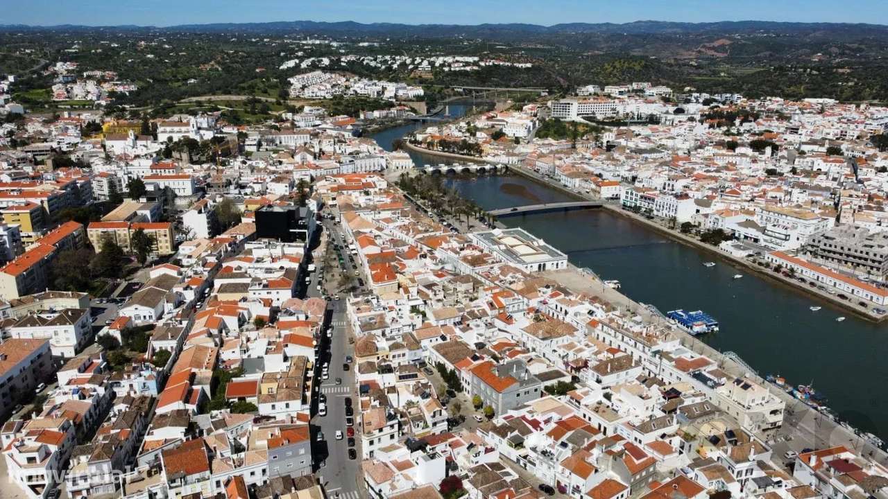 Lote Urbano com Projeto Aprovado para 2 Moradias Geminadas | Luz de Ta-19