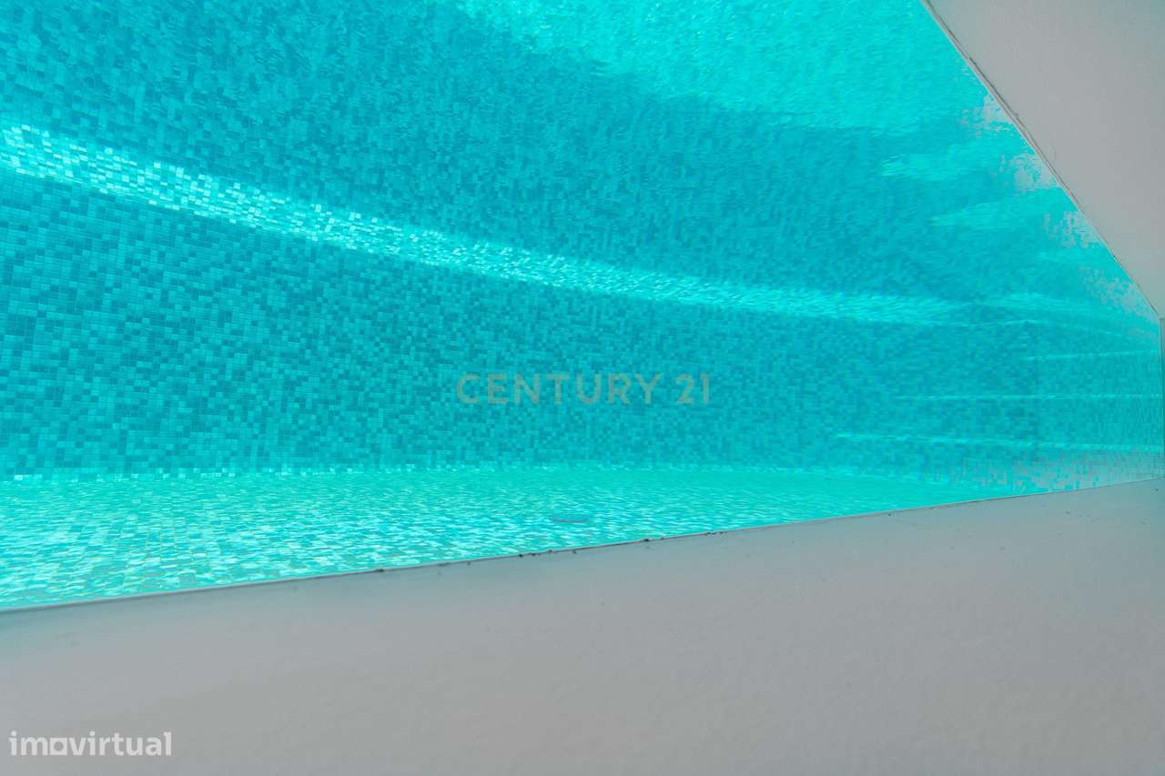 Moradia premium em Cascais onde o luxo e a natureza se encontram-30