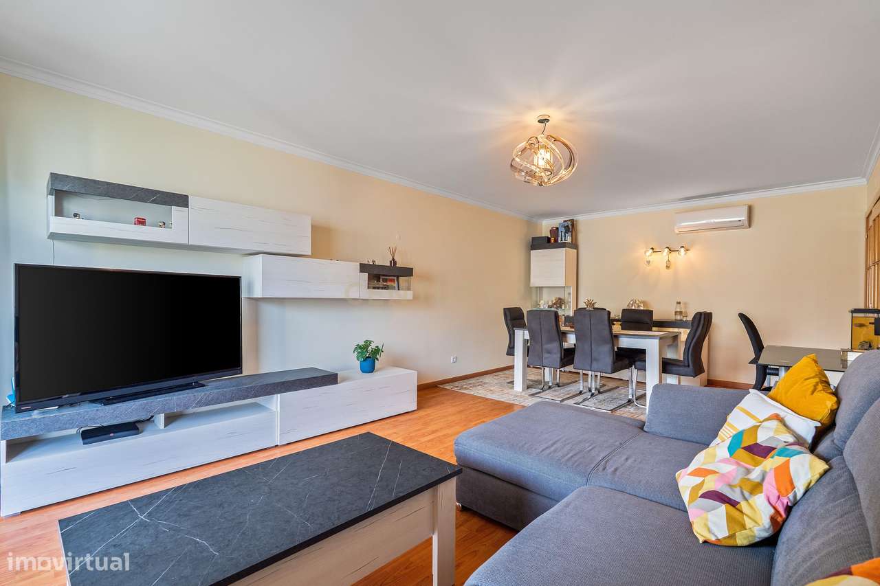 Apartamento Central em Lagoa | 2Q (Suite) | Varanda Ampla + Garagem - Grande imagem: 5/27