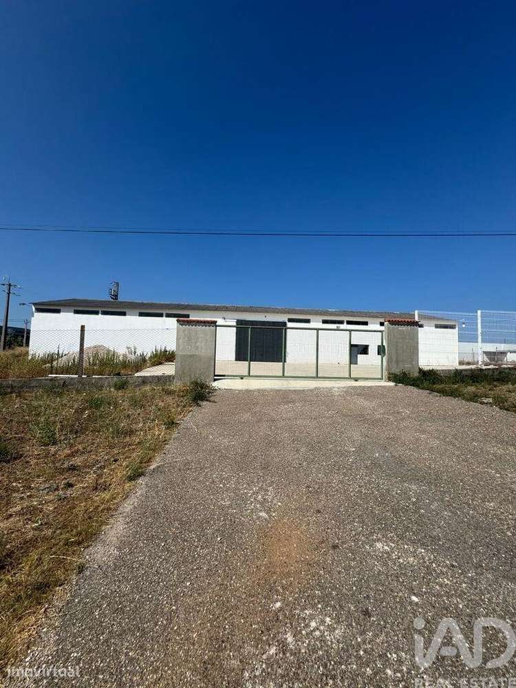 Loja / Estabelecimento Comercial em Madalena e Beselga de 667,00 m2 - Grande imagem: 4/23