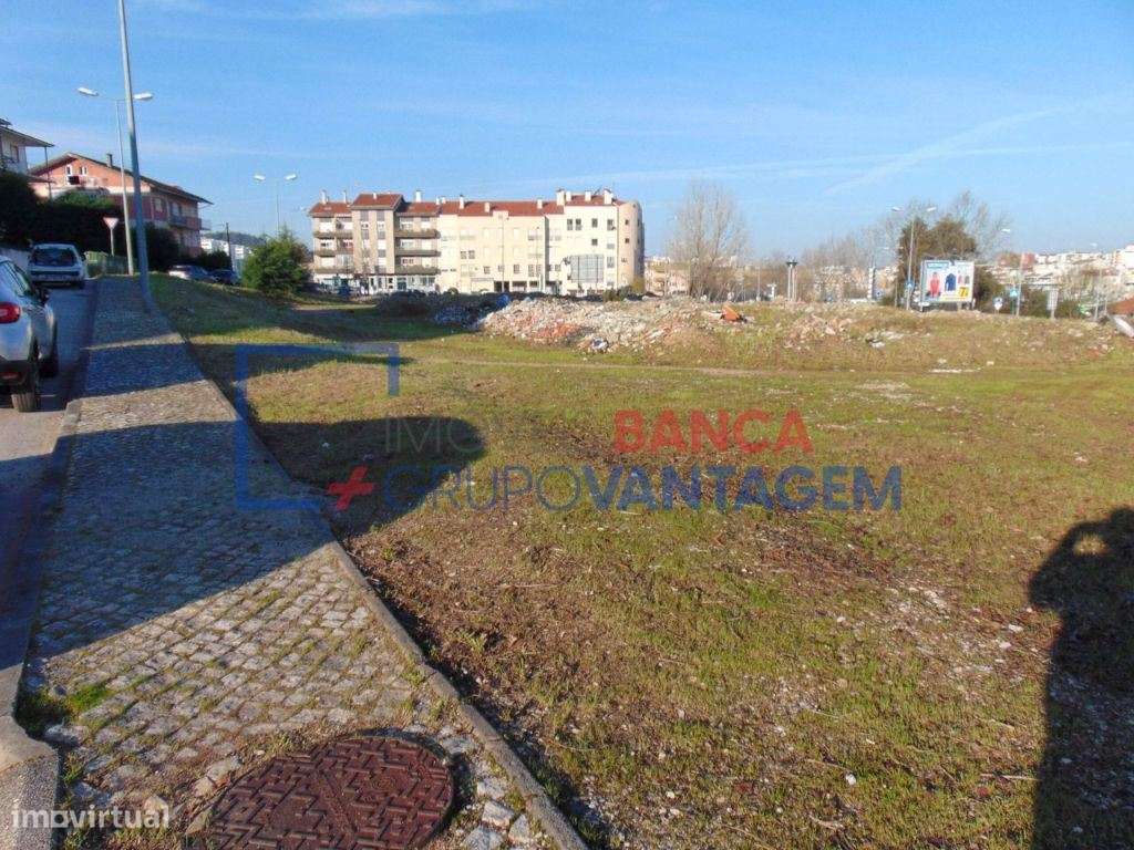 Terreno Urbano com 3.813,50 m² em Zona Central de Coimbra - Grande imagem: 5/6